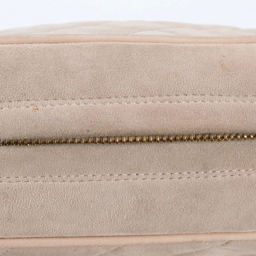 Chanel Matelassé Chain Shoulder Bag with Serial Number and Boutique Seal - Wo... - Picture 11 of 14